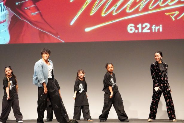 中務裕太が実演を交えて、ダンスのアドバイス