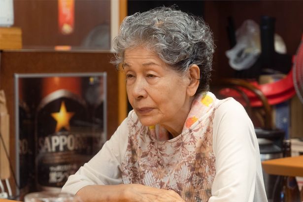 ソヒの祖母役の白川和子