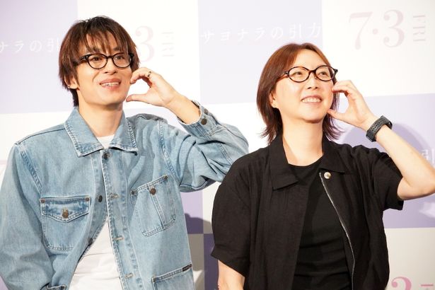 会場にたくさんのハートを送った