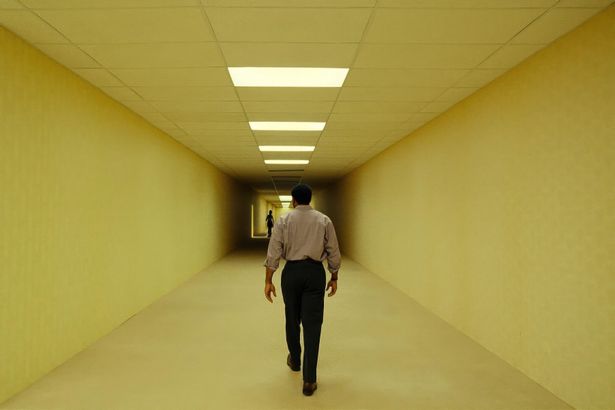 北米で話題沸騰の『Backrooms』、すでに続編の脚本家探しが始まってる!?