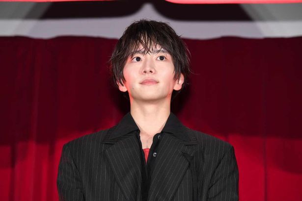 村井翔太役の板垣李光人