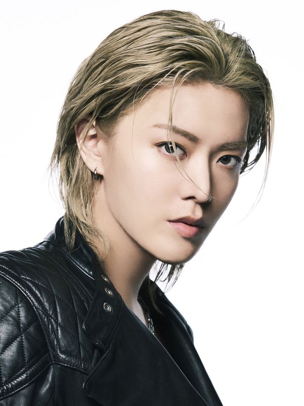 『仮面ライダーゼッツ さよならのミッション』の主題歌を歌うYUTA