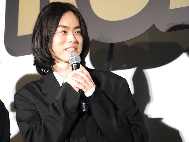黒沢監督から言われてうれしかった言葉を明かす場面も