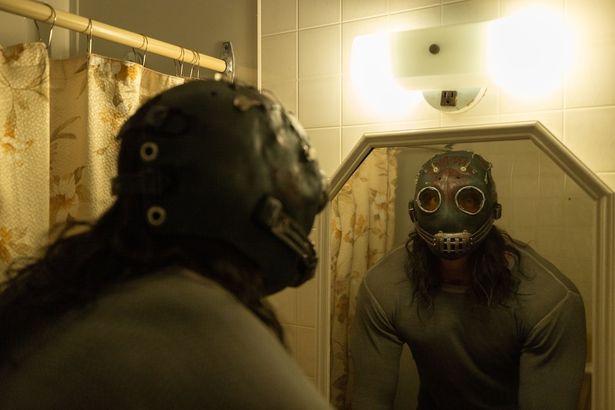 殺人鬼“サタニック・スラッシャー”が凶行におよぶ真の目的とは!?