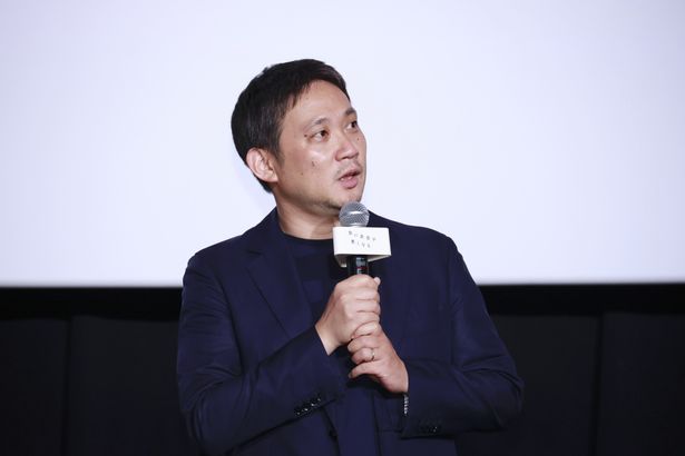 メガホンをとった濱口監督