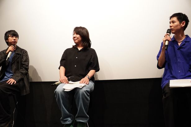【写真を見る】ホラーユニット「バミューダ3」が登場。トークイベントの様子