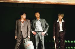 3人の男による“後継者押し付け合い”合戦を描く『BOSS／ボス』予告編映像＆場面写真が解禁！さらに「推しトク映画」に仲間入り