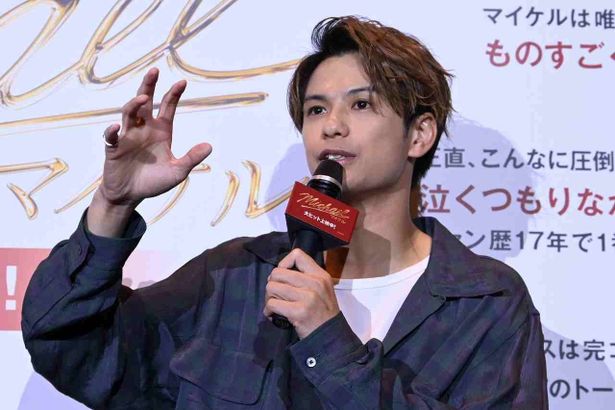 マイケルの楽曲をカバーするなど、影響を受けてきた森崎ウィン