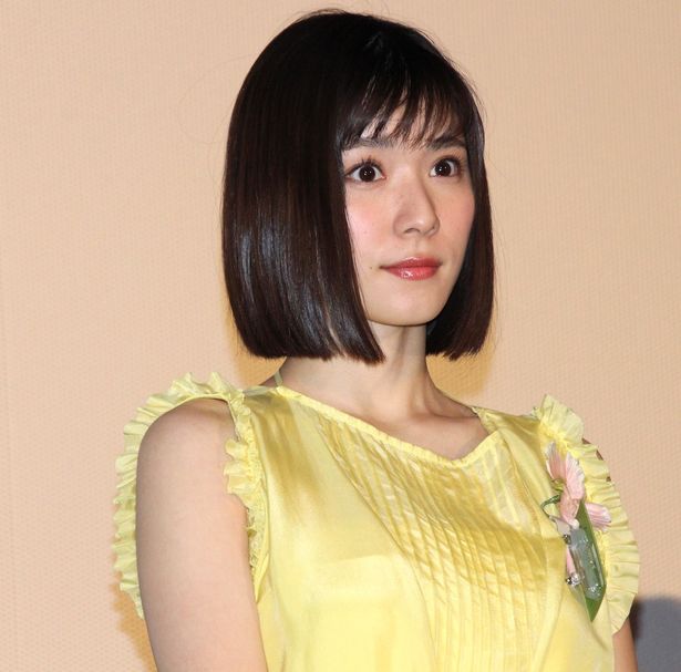 若宮詩暢役の松岡茉優