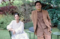 『トロフィー』で夫婦を演じた井浦新と市川実和子にインタビュー！
