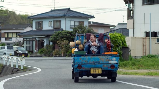 東京以外のロケ地も魅力的な『レンタル・ファミリー』