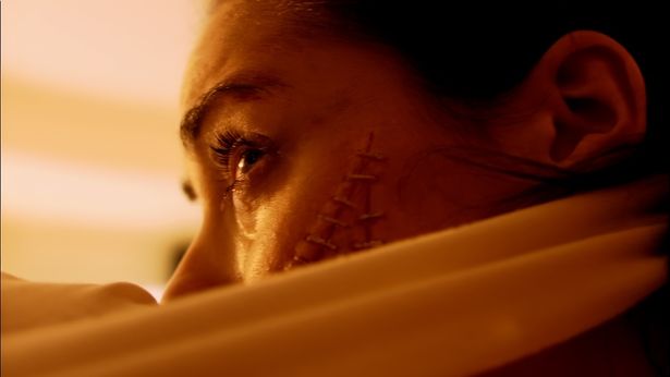 『ムカデ人間 4K』は8月21日(金)に公開される