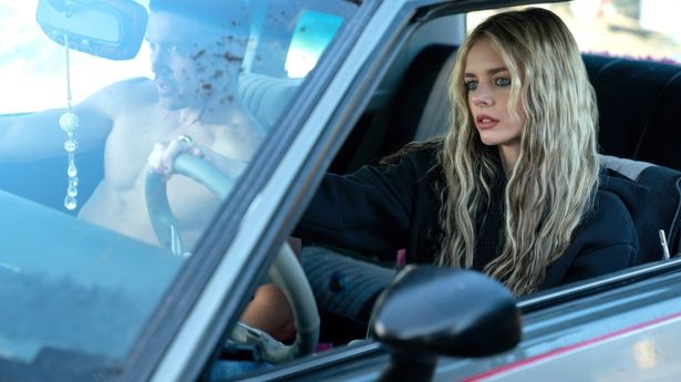 逃走車のドライバーだった過去を持つ女性を演じた『イーニー・ミーニー』