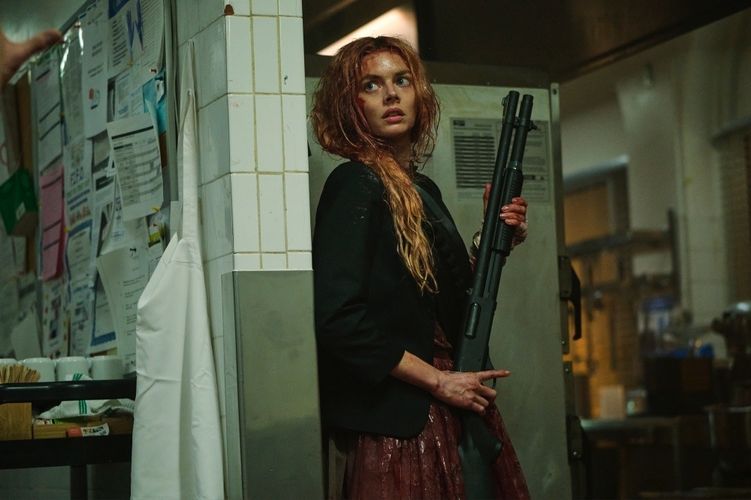 エージェント・スミスを叔父に持つ血まみれ絶叫クイーン！現役最強の“ジャンル映画美女”はサマラ・ウィーヴィングだ