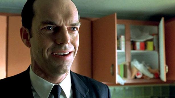 叔父はエージェント・スミス！似てる？(『マトリックス レボリューションズ』)