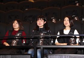 振動付きベストを着て『ジュマンジ』の世界に没入！