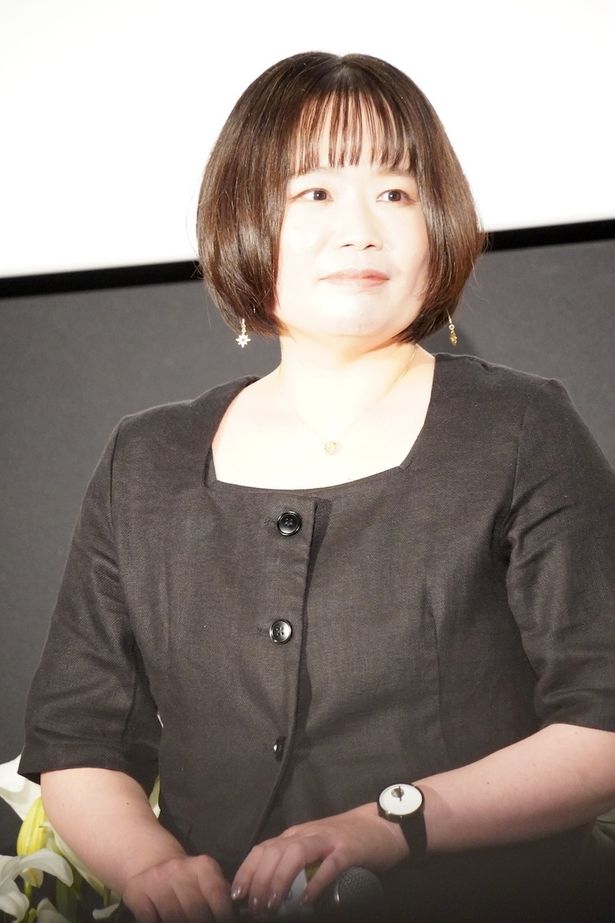 原作者の汐見夏衛