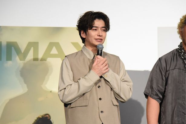 冷静に戦況を把握しながら河了貂の補佐役を務める田孝役の武田航平