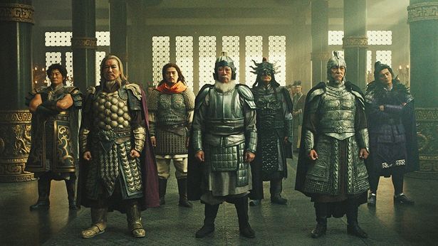 秦を代表する名将たちが一堂に会する(『キングダム 魂の決戦』)