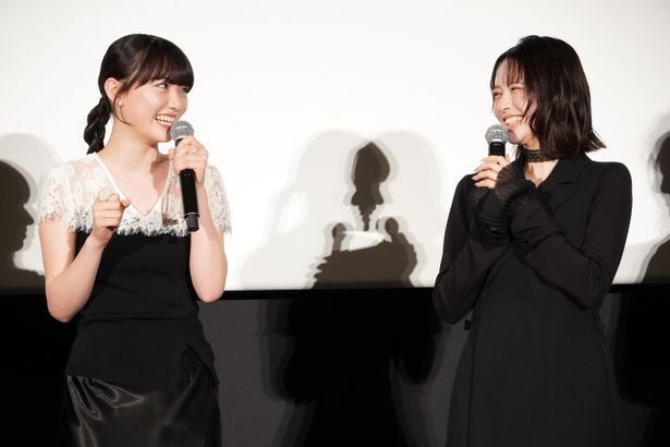 星乃あんなから座長ぶりを称えられた、鎮西寿々歌