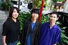 クリエイティブ・ユニット「バミューダ3」の西山将貴監督(中央)、ホラー作家・背筋(右)、脚本家兼ゲームデザイナーの佐藤直子(左)にインタビュー！