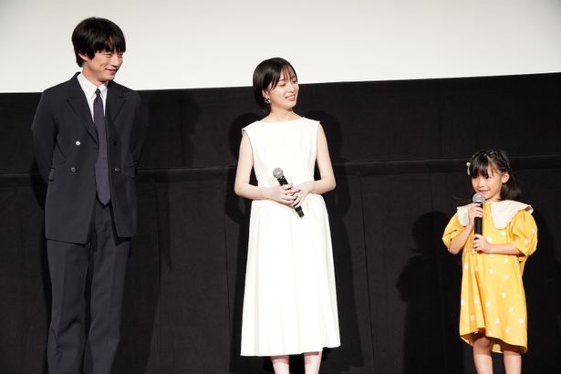 『私はあなたを知らない、』完成披露上映会の様子