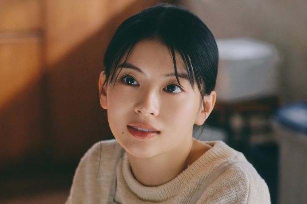 出口夏希が千尋の会ったこともない幼なじみの灯花を演じる