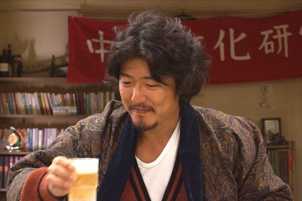 豊原功補演じるドクター
