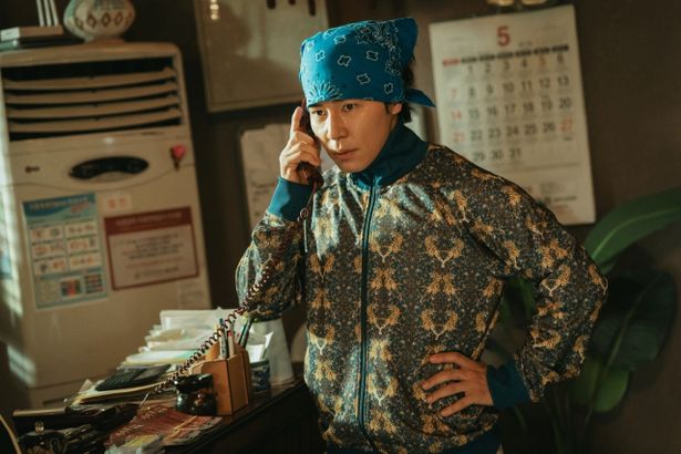 潜入警官テギュ(イ・ギュヒョン)役にサカイJr.