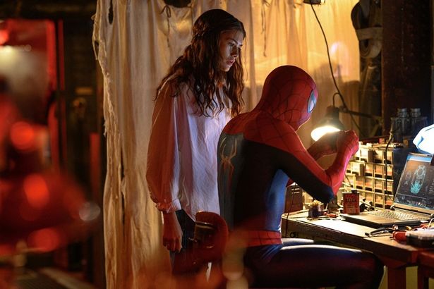 スパイダーマンはMJを保護することに(『スパイダーマン：ブランド・ニュー・デイ』)
