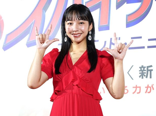 スパイダーマンのように壁をはってみたいとコメント