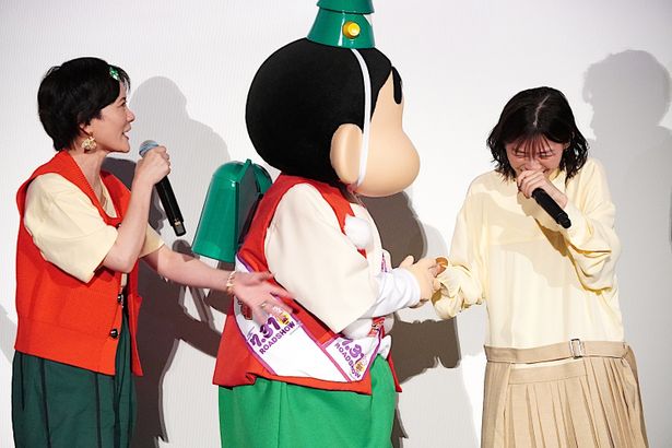 『映画クレヨンしんちゃん 奇々怪々！オラの妖怪バケ～ション』初日舞台挨拶の様子
