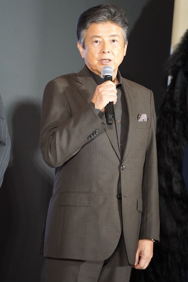 物語の鍵を握る松村北斗演じる倉木和真の父を演じる三浦友和