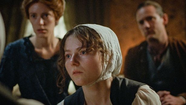 主演は『マンマ・ミーア！』(08)、『レ・ミゼラブル』(12)などで歌唱力と演技力を披露してきたアマンダ・セイフライド