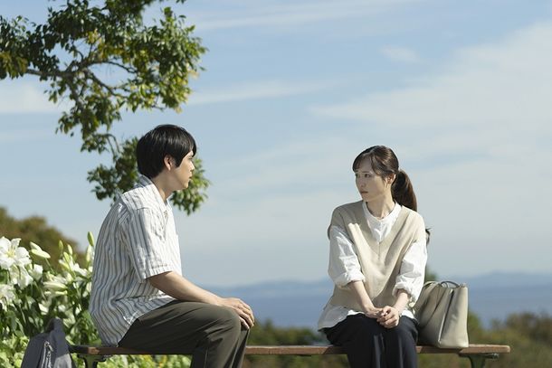百合の失った愛への葛藤と未来への希望を描く『あの星が降る丘で、君とまた出会いたい。』