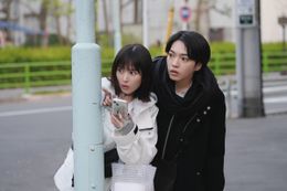 『時給三〇〇円の死神』でW主演を務めた西畑大吾＆福本莉子のコミカルな表情や悲しげな笑顔、熱演を捉えた場面写真