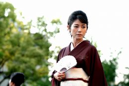 迫力満点！ 和装の真木よう子