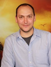 『タイタンの戦い』のルイ・ルテリエ監督がサム・ワーシントンについて熱く語る