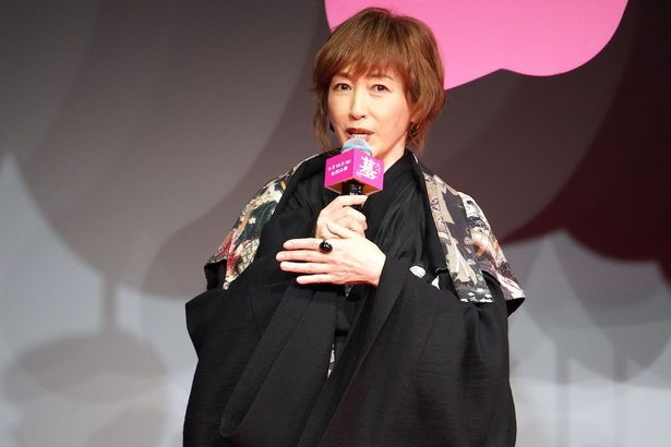 高島礼子は双子の大叔母役に