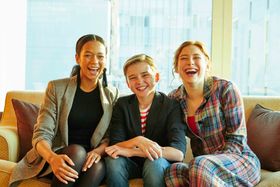 ロビンソン一家の3きょうだいを直撃！