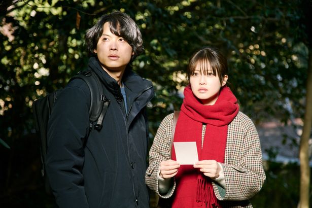 松村北斗と今田美桜がW主演を務める『白鳥とコウモリ』