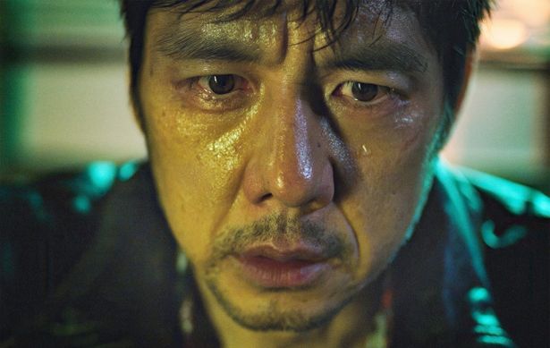 『時には懺悔を』の主人公である一匹狼の探偵、佐竹三雄役に西島秀俊