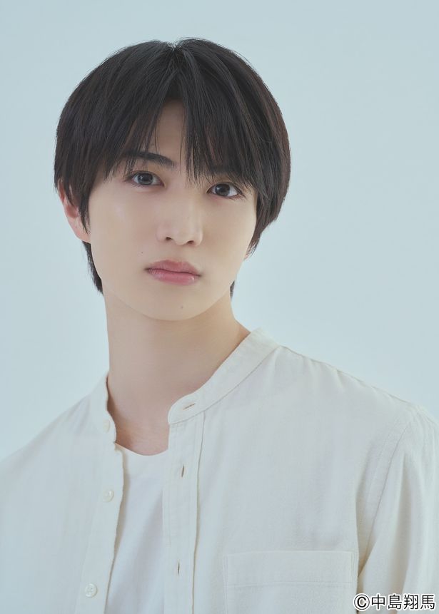 知念英和は「仮面ライダーガヴ」で主人公の仮面ライダーガヴ役を務めた