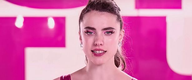 世界興行収入7700万ドルを超えるヒットを記録した、デミ・ムーア主演『サブスタンス』