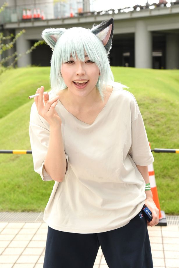 【写真を見る】「ヤニねこ」のヤニねこや大家など、魅力的なコスプレイヤーを一挙に紹介