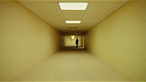 世界48か国で初登場1位を記録し、若き才能が称えられた『バックルームズ』