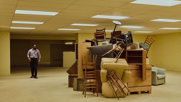 【写真を見る】パーソンズ監督による最初の短編「The Backrooms (Found Footage)」は現時点で9300万再生を突破