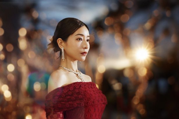 謎めいた女優・七希を演じた田中みな実