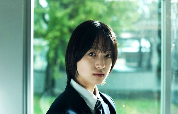 早瀬憩は『呪いのスマホ』で映画単独初主演！
