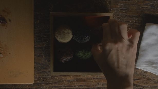 柔らかな光の入り方で、上質な映像に仕上がっている